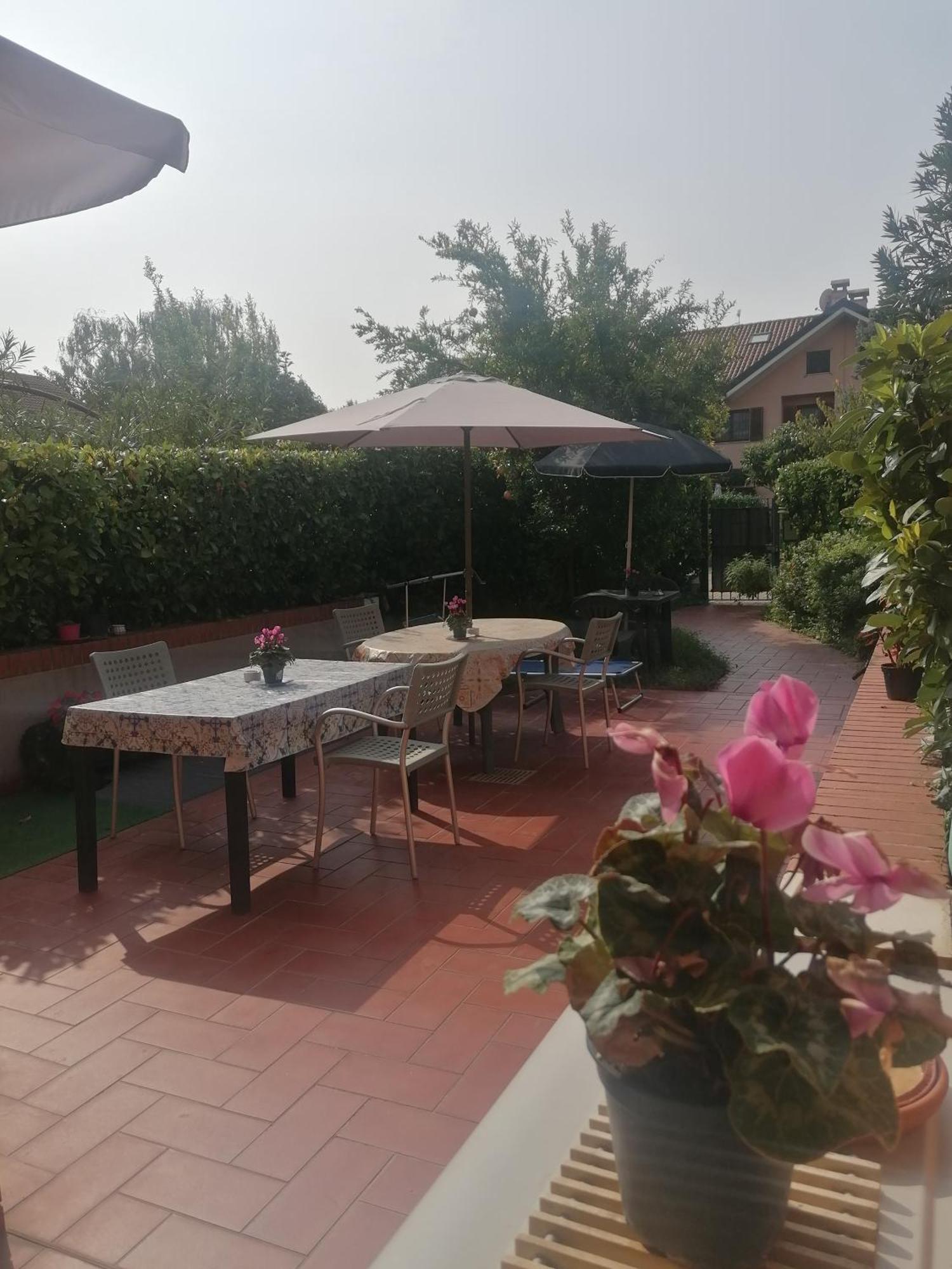 La Casa Blu- Forum Di Assago, Ospedale Humanitas, Milanofiori, Ieo Rozzano