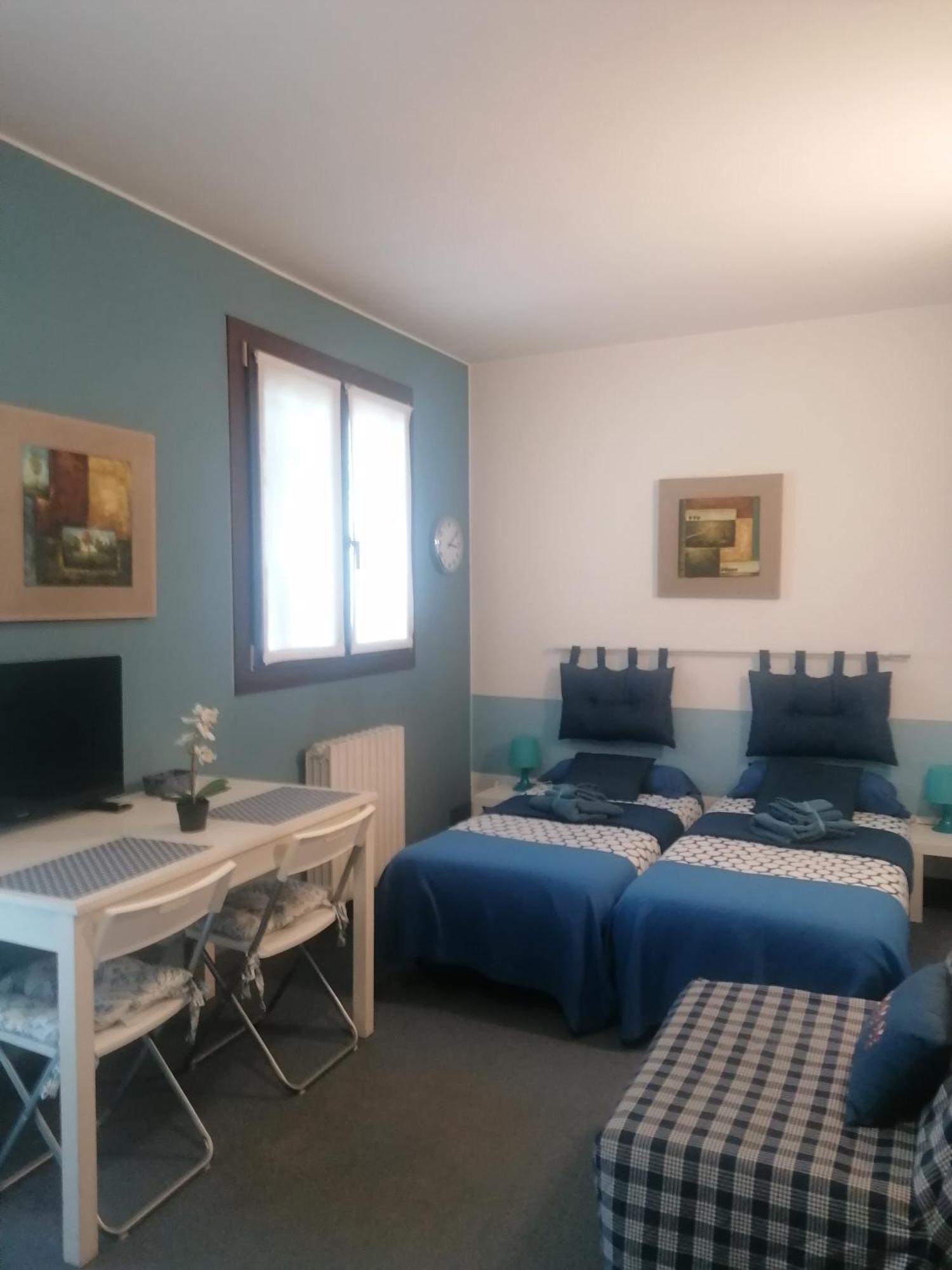 La Casa Blu- Forum Di Assago, Ospedale Humanitas, Milanofiori, Ieo Maison d'hôtes *